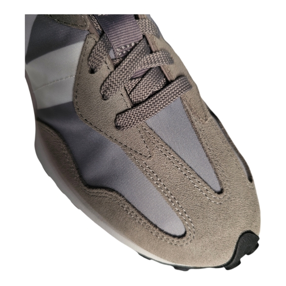 New Balance 327 - Men’s Size 10 - Picture 2 of 5